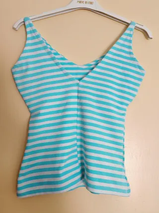 Blusa a rayas azul y blanco