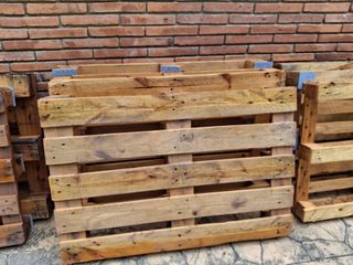 8 Palets Europeos 120x80 Barnizados