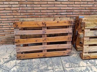 8 Palets Europeos 120x80 Barnizados