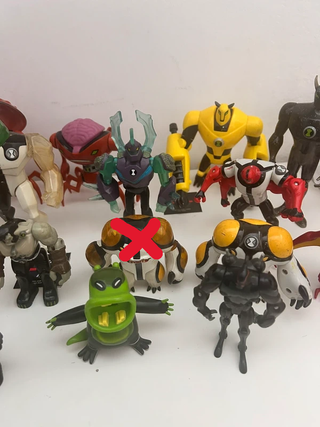 Lotto 21 Action Figure Bandai Ben 10