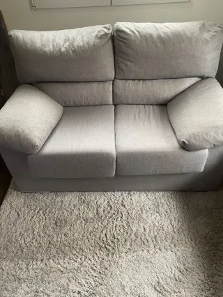 Sofá gris de tela, poco uso