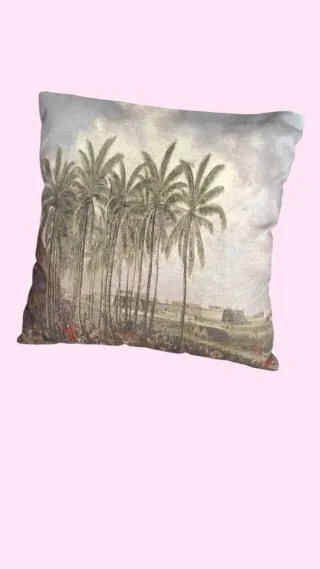 Cojín decorativo con relleno. Muy bueno!
