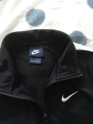 Chándal Nike Talla xs negro y blanco