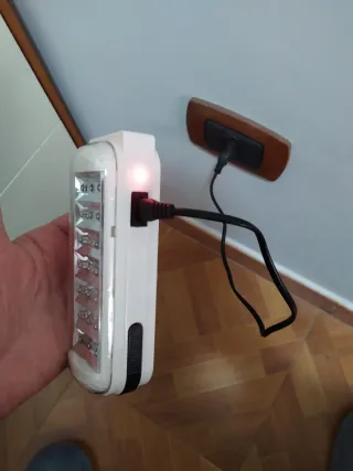 Lampada Emergenza Ricaricabile LED TE-B0053