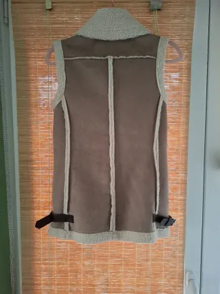 Chaleco Guess forro borrego