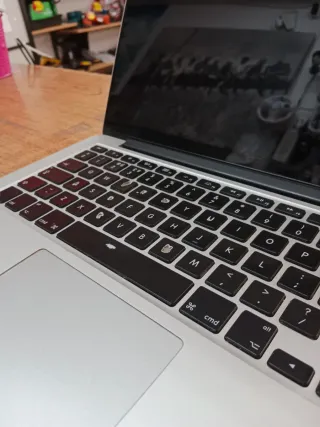 ORDENADOR APPLE MACBOOK PRO 2015 CON CARGADOR