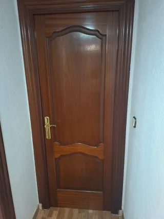 Set Puertas de madera maciza en nogal