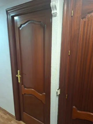 Set Puertas de madera maciza en nogal