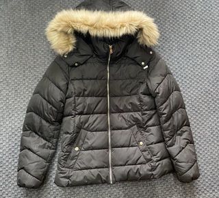 Cazadora Stradivarius Negra con Capucha