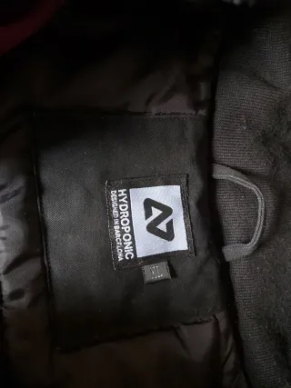 Chaqueta bicolor negra y roja