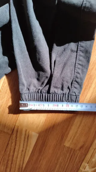 Pantalón cargo Pull&Bear negro Talla S