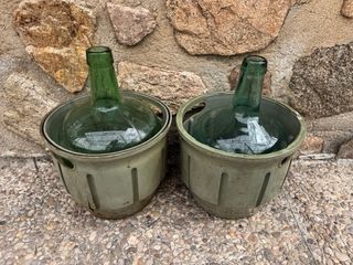2 antiche bottiglie damajuana verdi