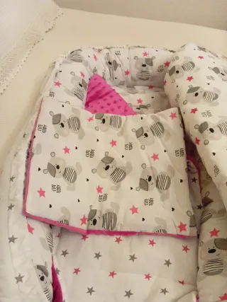 Reductor de cuna y accesorios ositos y estrellas