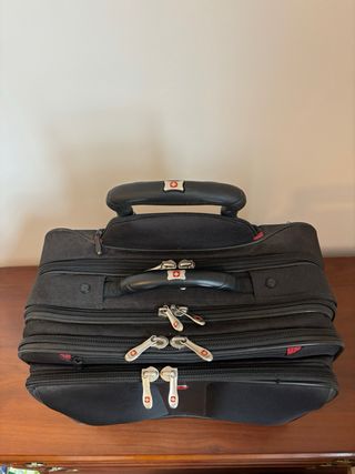 Maleta de cabina Swiss Gear negra