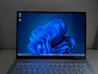 ASUS Zenbook 14 UX3405M Gris Plata