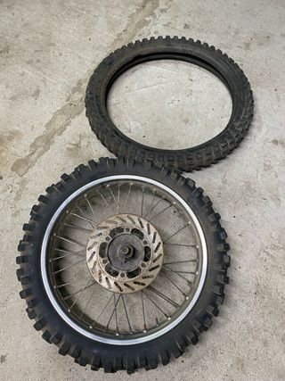 Rueda delantera y trasera moto 49cc
