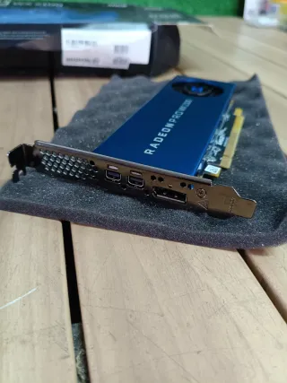 AMD - Tarjeta gráfica (Radeon Pro WX 2100)