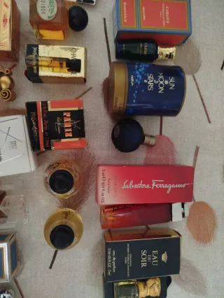Lote di Profumi in Miniatura Vari