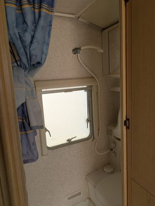 Caravana Connoisseur 1999