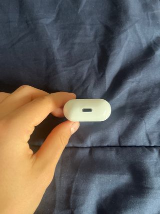 Auriculares inalámbricos blancos