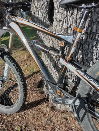 Bici Enduro Doble Suspensión