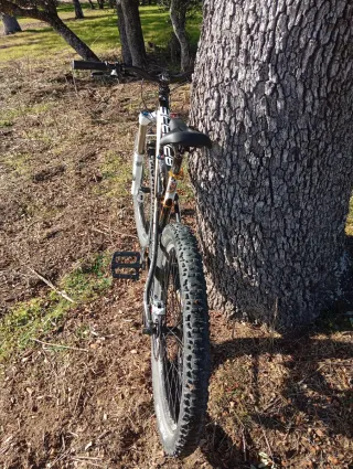 Bici Enduro Doble Suspensión