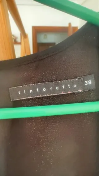 Vestido negro Tintoretto con volante