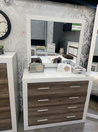 DORMITORIO CANAPE+CABECERO+2 MESITADENOCHE+COMODA