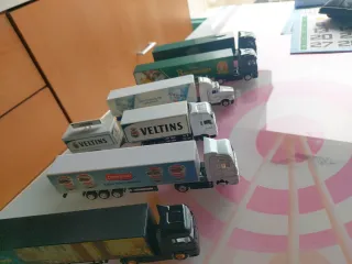 Réplicas de camiones de reparto