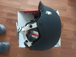 Casco Atomic Ski/Snowboard Negro