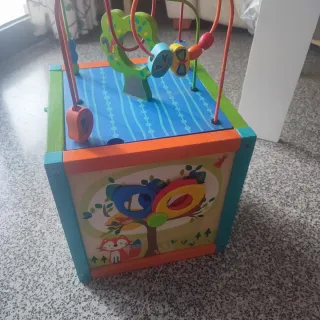 Caja de actividades de madera para bebés