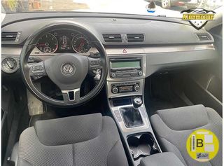Volkswagen Passat 2010