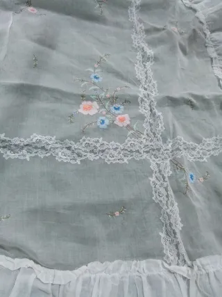 Colcha antigua organza bordada