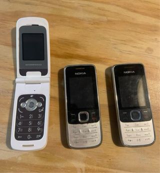 Lote 3 Móviles Nokia Plata y Blanco