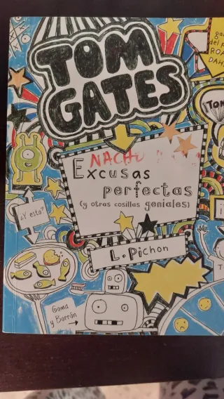 6 LIBROS TOM GATES. 4 EN INGLES 2 EN ESPAÑOL.