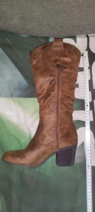 Botas 38 Mustang Marrones