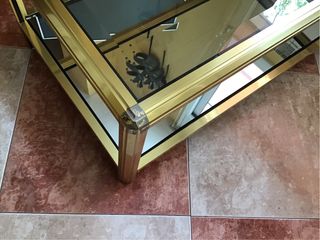 Mesa Centro Aluminio y Cristal Dorada