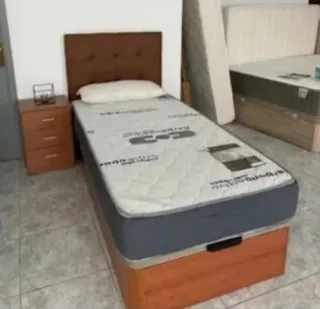 Liquidación de canapés y colchones