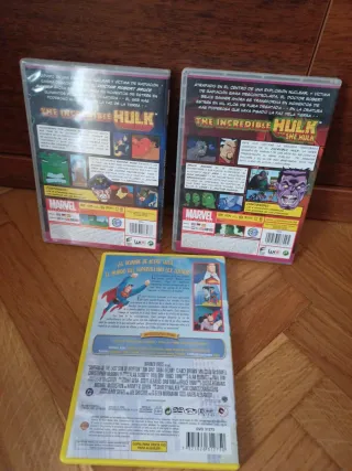 DVDs de Hulk y Superman (Español)