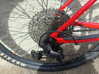 Bicicleta Scott Scale 980 Rossa