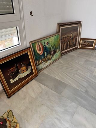 Lote 100 cuadros y 20 de dibujo toros