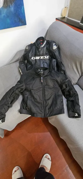 Chaqueta de motorista negra