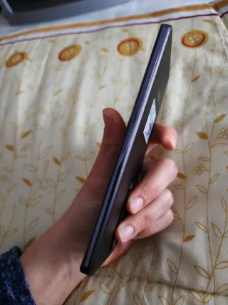 Oppo Reno 12 5G Caja y Teléfono