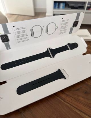 Apple Watch SE (2020) Space Gray.