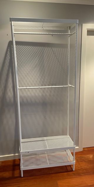 Porta abiti in metallo IKEA con scarpiera