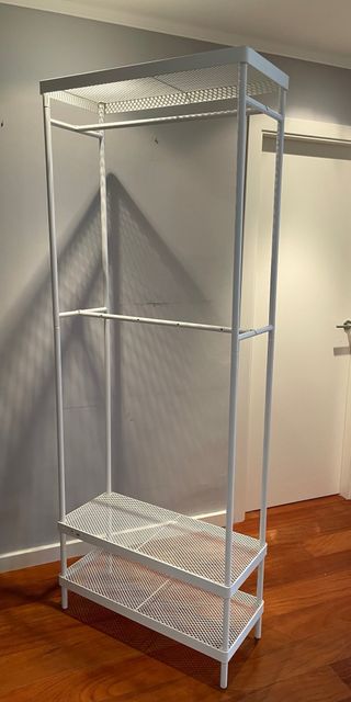 Porta abiti in metallo IKEA con scarpiera