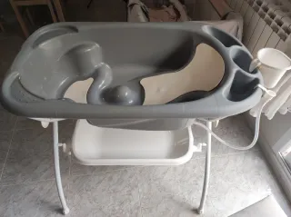 Carrito, capazo, bañera y portabebés