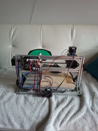 Láser y Fresadora CNC