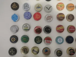 Collezione di etichette di birra internazionale varie