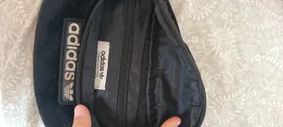 Riñonera Adidas Negra Terciopelo